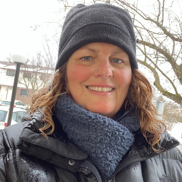 Meet your Posher, Gail - Picture 1 of 1